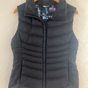 Women's North Face Black Puffer Vest